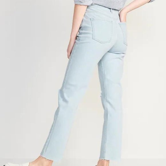 Old Navy Extra High-Waisted Button-Fly Sky-Hi Straight Ripped Jeans for Women - Picture 3 of 11